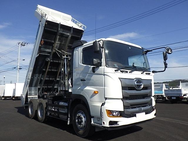 プロフィア 　Ｒ２年式　１０ｔダンプ　走行２０，２３２ｋｍ　新明和工業９．１ｔ積載　５３００×２２００ボディ　ＭＴ７速３８０ｐｓ　Ｔ／Ｍリターダ付自動シート　ＥＴＣ付　車検Ｒ６．１１．６（18枚目）