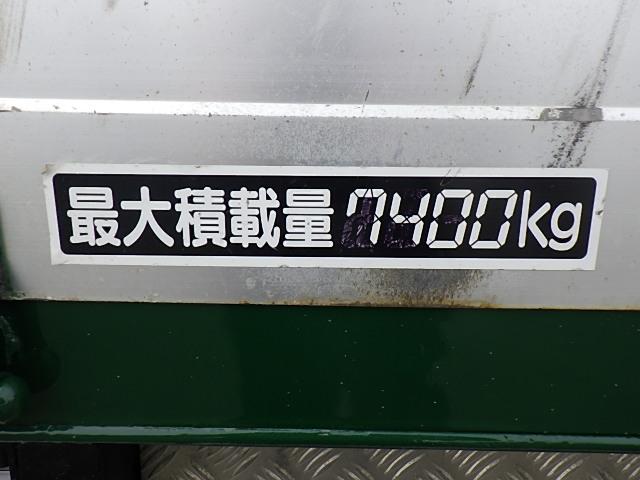 　Ｈ２８年式　増増トン７．４ｔ　３段クレーン付アルミ平ＲＣ付　ボディ内寸　５５００×２２００×４００最大積載　７，４００ｋｇ　走行４１２，２８７ｋｍ　検切れナンバー付(49枚目)