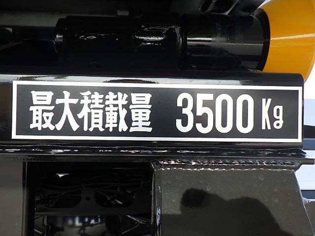 ファイター 　Ｒ６年式　ファイター４ｔショートキャブアームロール新明和工業製純正箱付　ＭＴ６速　２２０馬力　メッキフロントバンパー　メッキコーナーパネル　メッキミラーカバー　サイドバンパーステンレス角２段（48枚目）