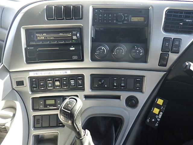 クオン 　Ｈ２６年式　　１０ｔダンプ　走行距離６１４，３０９ｋｍ　極東開発工業　８．７ｔ積載　５３００×２２００ボディ　ＨＬ６速マニュアル　３８０ｐｓ　Ｔ／Ｍリターダ付　検切れナンバー付　ＥＴＣ付（31枚目）