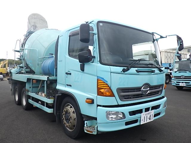 ヒノレンジャー 　電動アルミホッパー　油圧シューターミッションＭＴ　　Ｓカヤバ　Ｍ４５Ｂ　ドラム容量８．９立米　混合容量４．５立米（2枚目）