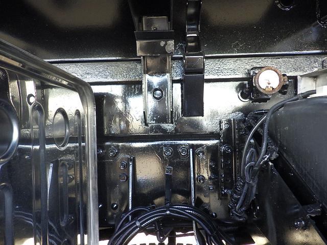 スーパーグレート 　１０ｔＦゲートダンプ新明和　８．５ｔ積載荷台寸　４７６０×２１４０ＭＴ７速　３８０ＰＳ（10枚目）