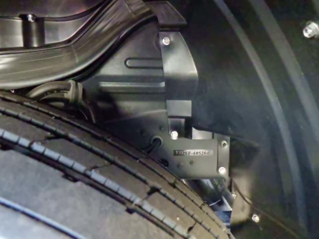 ファイター 増トンセルフ 4段クレーン MT6速 270馬力 6.5t積 荷台寸 530×230cm 地上高100cm カスタム仕様 ラジコン付 タダノ警報仕様 前方格納 5t引込ウィンチ(22枚目)