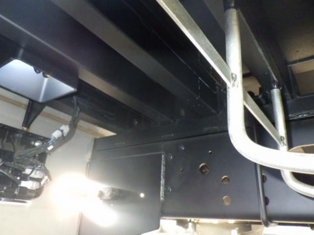 ファイター 増トンセルフ 4段クレーン MT6速 270馬力 6.5t積 荷台寸 530×230cm 地上高100cm カスタム仕様 ラジコン付 タダノ警報仕様 前方格納 5t引込ウィンチ(30枚目)