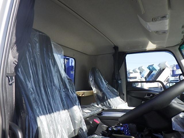 ファイター 増トンセルフ 4段クレーン MT6速 270馬力 6.5t積 荷台寸 530×230cm 地上高100cm カスタム仕様 ラジコン付 タダノ警報仕様 前方格納 5t引込ウィンチ(36枚目)