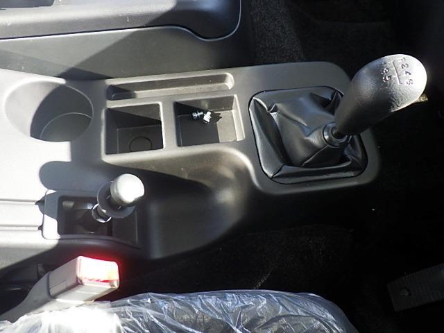 ファイター 増トンセルフ 4段クレーン MT6速 270馬力 6.5t積 荷台寸 530×230cm 地上高100cm カスタム仕様 ラジコン付 タダノ警報仕様 前方格納 5t引込ウィンチ(40枚目)