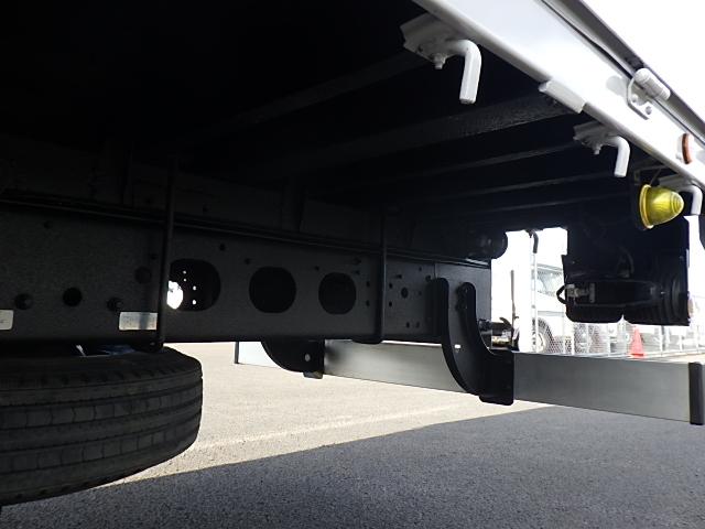 ファイター 　ワイド超ロング　アルミブロック　荷台寸：６２０×２２２×５９ｃｍ検切ナンバー付　４ｔ平　３，２５０ｋｇ積　スタンション　あおり高さ５９ｃｍ（10枚目）