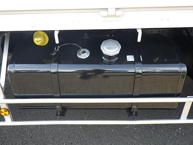 ファイター 　ワイド超ロング　アルミブロック　荷台寸：６２０×２２２×５９ｃｍ検切ナンバー付　４ｔ平　３，２５０ｋｇ積　スタンション　あおり高さ５９ｃｍ（22枚目）