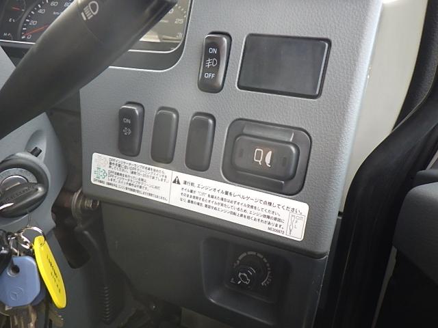 ファイター 　ワイド超ロング　アルミブロック　荷台寸：６２０×２２２×５９ｃｍ検切ナンバー付　４ｔ平　３，２５０ｋｇ積　スタンション　あおり高さ５９ｃｍ（34枚目）