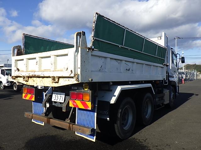 クオン 　ＵＤクオン　１０ｔ土砂ダンプ　極東開発工業　９．３ｔ積載　荷台寸Ｌ５１０×Ｗ２２０×Ｈ５０　ＭＴ７速（4枚目）