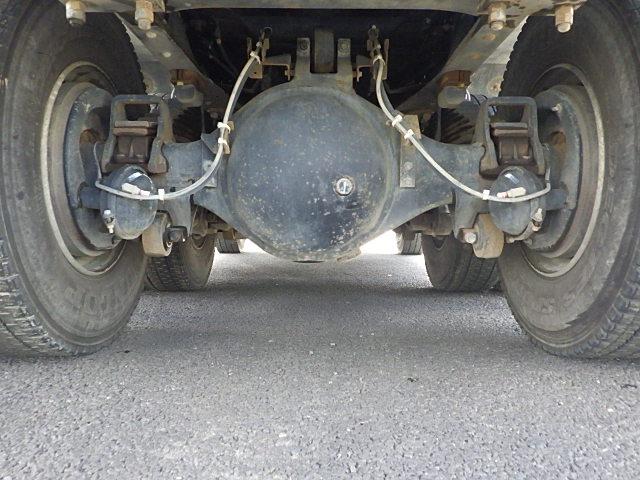 クオン 　ＵＤクオン　１０ｔ土砂ダンプ　極東開発工業　９．３ｔ積載　荷台寸Ｌ５１０×Ｗ２２０×Ｈ５０　ＭＴ７速（7枚目）