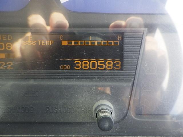 クオン 　ＵＤクオン　１０ｔ土砂ダンプ　極東開発工業　９．３ｔ積載　荷台寸Ｌ５１０×Ｗ２２０×Ｈ５０　ＭＴ７速（34枚目）