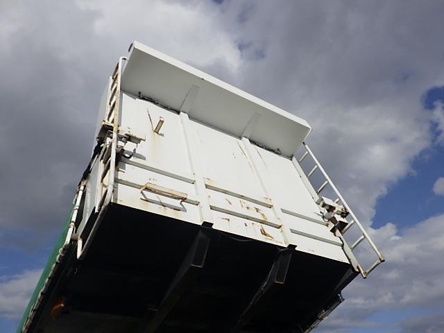 クオン 　ＵＤクオン　１０ｔ土砂ダンプ　極東開発工業　９．３ｔ積載　荷台寸Ｌ５１０×Ｗ２２０×Ｈ５０　ＭＴ７速（41枚目）