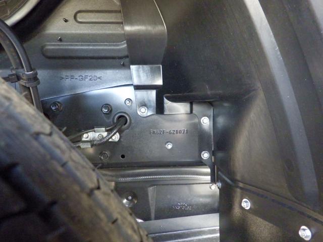 ファイター 　４ｔ脱着式コンテナ車　極東開発工業フックロール　バックモニター　ＥＴＣ　メッキフロントバンパーコーナーパネルミラーカバーアームロール箱（瑞穂）ボディ内寸：３６００×１９１０×１１７０ｍｍ８．０立米（7枚目）