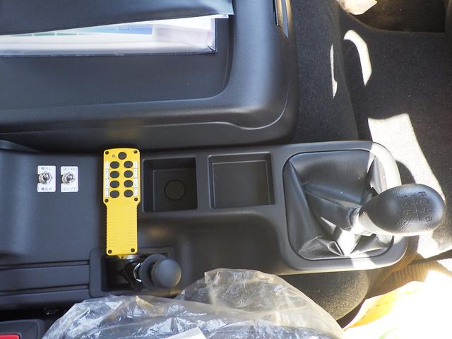 ファイター 　４ｔ脱着式コンテナ車　極東開発工業フックロール　バックモニター　ＥＴＣ　メッキフロントバンパーコーナーパネルミラーカバーアームロール箱（瑞穂）ボディ内寸：３６００×１９１０×１１７０ｍｍ８．０立米（54枚目）