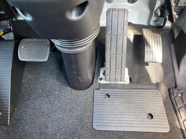 ファイター 　４ｔ脱着式コンテナ車　極東開発工業フックロール　バックモニター　ＥＴＣ　メッキフロントバンパーコーナーパネルミラーカバーアームロール箱（瑞穂）ボディ内寸：３６００×１９１０×１１７０ｍｍ８．０立米（56枚目）