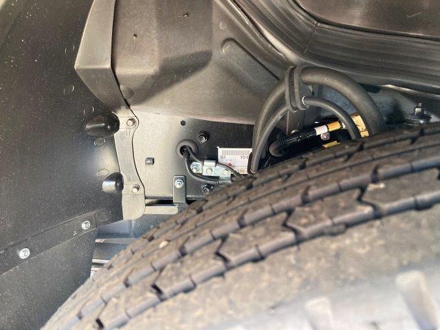 ファイター 　４ｔ脱着式コンテナ車　極東開発工業フックロール　バックモニター　ＥＴＣ　アームロール箱（瑞穂）　ボディ内寸：３６００×１９１０×１１７０ｍｍ８．０立米　メッキフロントバンパーコーナーパネルミラーカバー（10枚目）