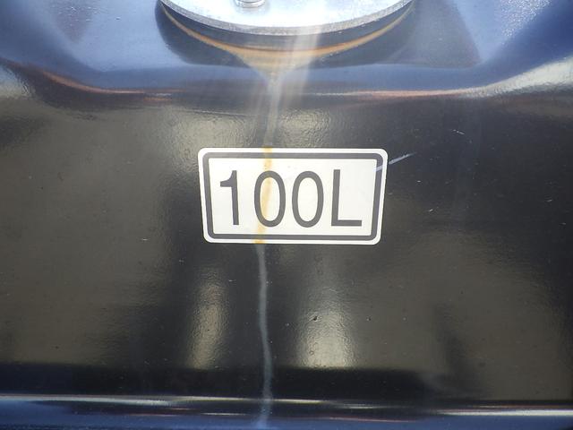 ファイター 　４ｔ脱着式コンテナ車　極東開発工業フックロール　バックモニター　ＥＴＣ　アームロール箱（瑞穂）　ボディ内寸：３６００×１９１０×１１７０ｍｍ８．０立米　メッキフロントバンパーコーナーパネルミラーカバー（23枚目）