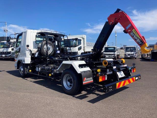 ファイター 　４ｔ脱着式コンテナ車　極東開発工業フックロール　バックモニター　ＥＴＣ　アームロール箱（瑞穂）　ボディ内寸：３６００×１９１０×１１７０ｍｍ８．０立米　メッキフロントバンパーコーナーパネルミラーカバー（44枚目）