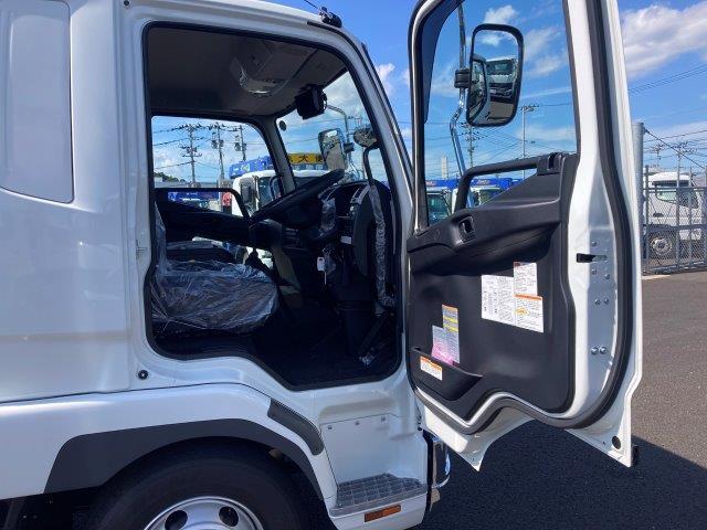 ファイター 　４ｔ脱着式コンテナ車　極東開発工業フックロール　バックモニター　ＥＴＣ　アームロール箱（瑞穂）　ボディ内寸：３６００×１９１０×１１７０ｍｍ８．０立米　メッキフロントバンパーコーナーパネルミラーカバー（47枚目）