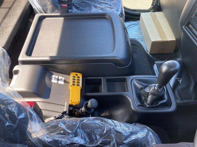 ファイター 　４ｔ脱着式コンテナ車　極東開発工業フックロール　バックモニター　ＥＴＣ　アームロール箱（瑞穂）　ボディ内寸：３６００×１９１０×１１７０ｍｍ８．０立米　メッキフロントバンパーコーナーパネルミラーカバー（50枚目）