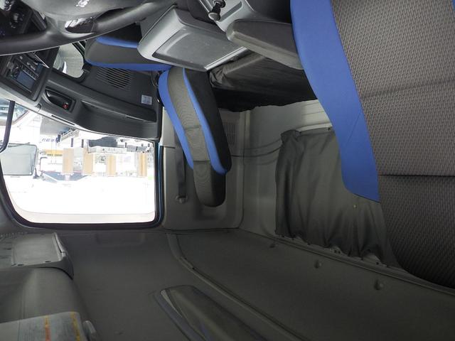 ギガ 　大型深ダンプ　４５．５４立米荷台寸：Ｌ９００×Ｗ２３０×Ｈ２１７ｃｍ（38枚目）