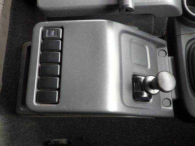 ギガ 　大型深ダンプ　４５．５４立米荷台寸：Ｌ９００×Ｗ２３０×Ｈ２１７ｃｍ（45枚目）