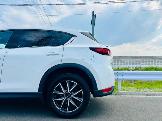 ＣＸ－５ ＸＤ　Ｌパッケージ　４ＷＤ／黒革シート／Ｂｌｕｅｔｏｏｔｈ対応ＳＤナビＴＶ／バックカメラ／サイドカメラ／パワーバックドア／シートヒーター／パワーシート／ステアヒーター／レーダークルコン／ＢＯＳＥサウンド／ＥＴＣ／１９ＡＷ（9枚目）