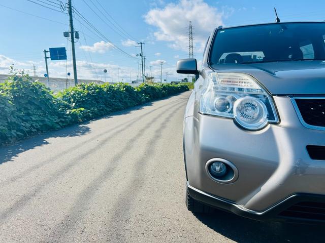 エクストレイル ２０Ｘ　切替４ＷＤ／Ｂｌｕｅｔｏｏｔｈ対応ＳＤナビＴＶ／インテリキー／シートヒーター／１７ＡＷ／フォグライト／ＥＴＣ／スマートドアロック／オートライト／カプロンシート（10枚目）