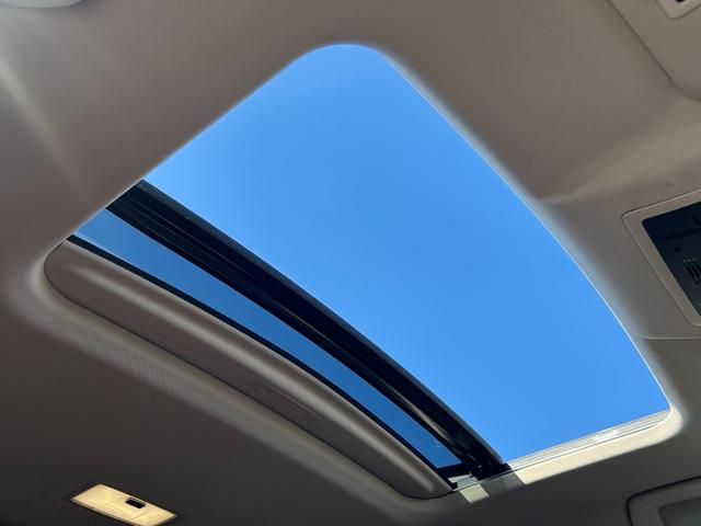 NX NX200t Iパッケージ 4WD/サンルーフ/ブラウンレザーシート/BT対応SDナビTV/B・Sカメラ/パワーバックドア/パワーシート/シートヒーター/ステアヒーター/クルコン/純正E/Gスターター/ETC/純正18AW(17枚目)
