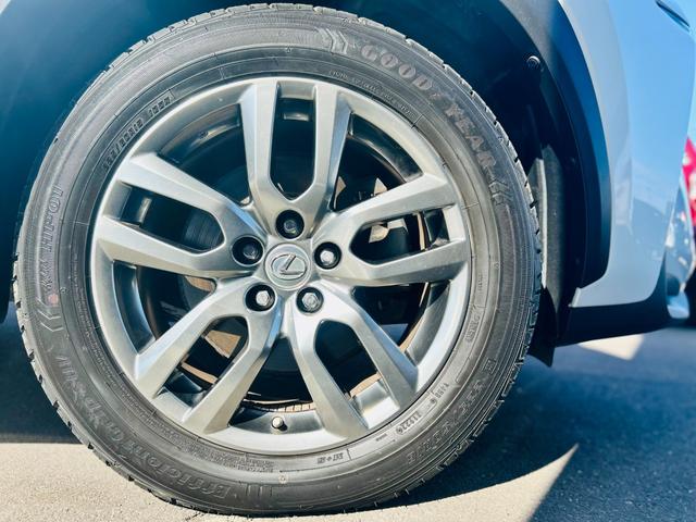 NX NX200t Iパッケージ 4WD/サンルーフ/ブラウンレザーシート/BT対応SDナビTV/B・Sカメラ/パワーバックドア/パワーシート/シートヒーター/ステアヒーター/クルコン/純正E/Gスターター/ETC/純正18AW(20枚目)