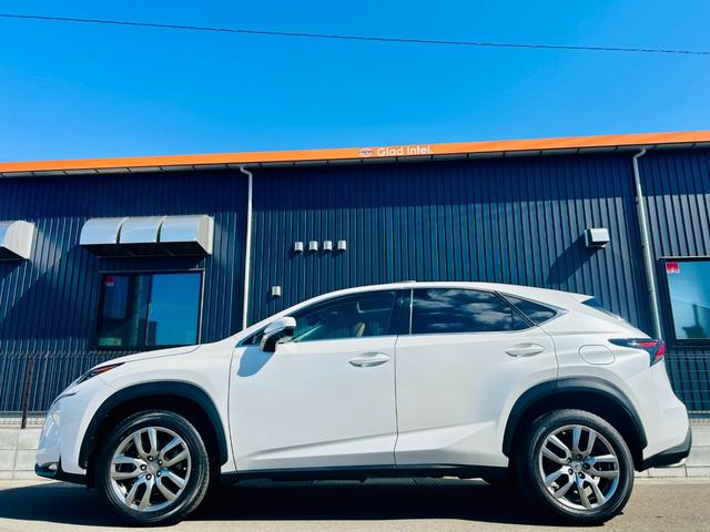 NX NX200t Iパッケージ 4WD/サンルーフ/ブラウンレザーシート/BT対応SDナビTV/B・Sカメラ/パワーバックドア/パワーシート/シートヒーター/ステアヒーター/クルコン/純正E/Gスターター/ETC/純正18AW(32枚目)