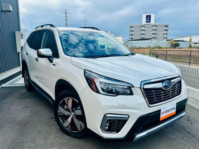 ４ＷＤ／アイサイトＶＥＲ３／８インチＤＩＡＴＯＮＥサウンドビルトインナビ／Ｆ・Ｓ・Ｂカメラ／デジタルインナーミラー／ステアヒーター／パドルシフト／ハーフレザーシート／パワーシート／シートヒーター／