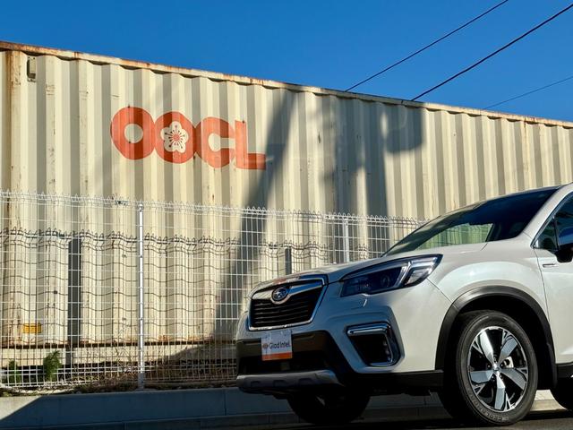 ＳＵＶの魅力は高めの地上高とセダンにも負けない走り、悪路走破性を兼ね備えています！スポーティなマスクにお洒落なフォルムも人気です！街乗りにも海や山のアウトドアなど多種多様なライフスタイルにマッチング！