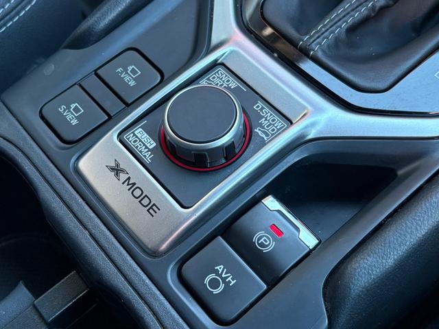 ＳＵＢＡＲＵ『Ｘ−ＭＯＤＥ』を搭載！滑りやすい路面においてタイヤの空転を防ぐための電子制御デバイスとなります。悪路への侵入際はスイッチを『ＯＮ』にするだけです！