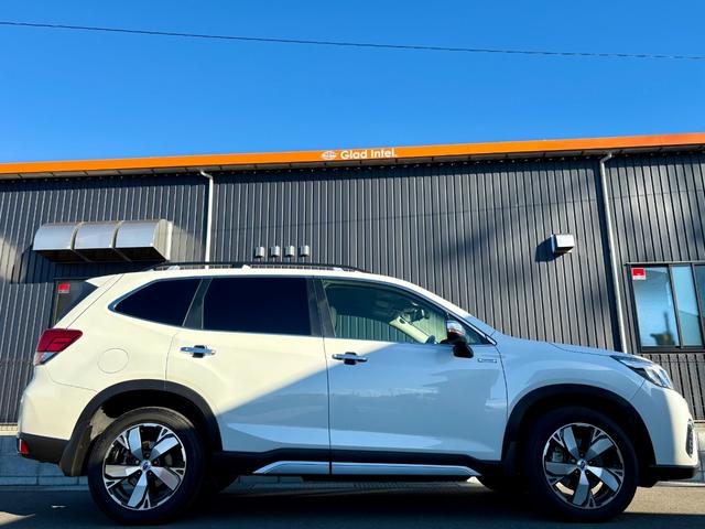 当店では全国のお客様からお車のご注文をいただいております！納車に関しましても、４７都道府県どこでもお任せ下さい！提携している陸送会社が、責任を持ってご自宅まで納車致しますので、安心してご依頼下さい！