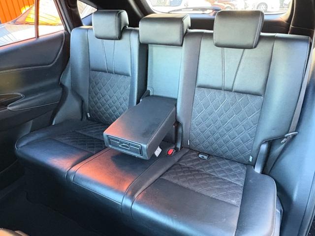 ハリアー プレミアム　アドバンスドパッケージ　４ＷＤ／Ｂｌｕｅｔｏｏｔｈ対応８型ＳＤナビＶ／ＪＢＬサウンド／全周囲カメラ／パワーバックドア／衝突軽減ブレーキ／クリアランスソナー／ハーフレザーシート／パワーシート／ＬＥＤヘッドライト＆フォグ（13枚目）