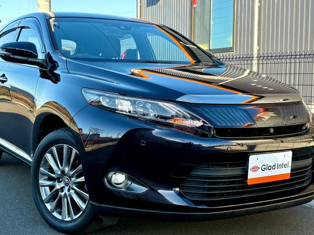 ハリアー プレミアム　アドバンスドパッケージ　４ＷＤ／Ｂｌｕｅｔｏｏｔｈ対応８型ＳＤナビＶ／ＪＢＬサウンド／全周囲カメラ／パワーバックドア／衝突軽減ブレーキ／クリアランスソナー／ハーフレザーシート／パワーシート／ＬＥＤヘッドライト＆フォグ（28枚目）