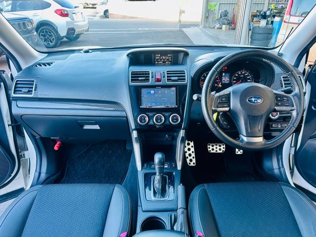 フォレスター Ｓ－リミテッド　４ＷＤ／アイサイト／Ｂｌｕｅｔｏｏｔｈ対応ＨＤＤナビＴＶ／バックカメラ／スマートキー／エンジンスターター／パドルシフト／ハーフレザーシート／パワーシート／シートヒーター／ＨＩＤヘッドライト／ＥＴＣ（12枚目）