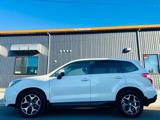 フォレスター Ｓ－リミテッド　４ＷＤ／アイサイト／Ｂｌｕｅｔｏｏｔｈ対応ＨＤＤナビＴＶ／バックカメラ／スマートキー／エンジンスターター／パドルシフト／ハーフレザーシート／パワーシート／シートヒーター／ＨＩＤヘッドライト／ＥＴＣ（32枚目）