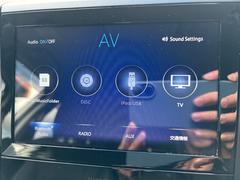 オーディオはＢｌｕｅｔｏｏｔｈ接続可能な純正８インチＳＤナビＴＶが装備！ナビ機能はもちろんの事、Ｂｌｕｅｔｏｏｔｈオーディオ、ＣＤ／ＤＶＤ再生、地デジＴＶ視聴など多機能なＳＤナビです！ 5