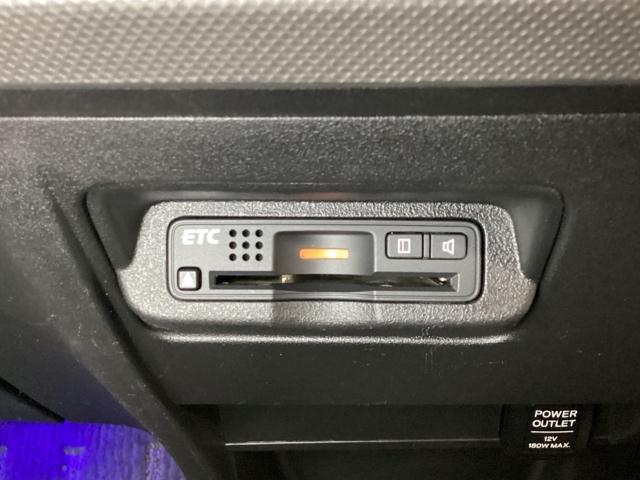 フリードハイブリッド ジャストセレクション　光触媒抗菌消臭施工済　ナビテレビ　セキュリティー　横滑り防止機能　オートクルーズ　地デジ　エアバック　ウォークスルー　ＤＶＤ再生可能　キーレスエントリー　ＰＳ　ＥＴＣ　３列　フルオートエアコン　ＡＢＳ（15枚目）