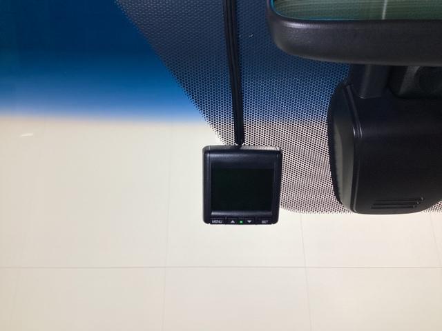 ステップワゴンスパーダ スパーダホンダセンシング 光触媒抗菌消臭施工済 盗難防止 助手席エアバッグ Wパワスラ リアオートエアコン 地デジ LEDライト 横滑り防止システム オートエアコン リアカメラ ドライブレコーダー装着車 USB ナビ&TV(17枚目)