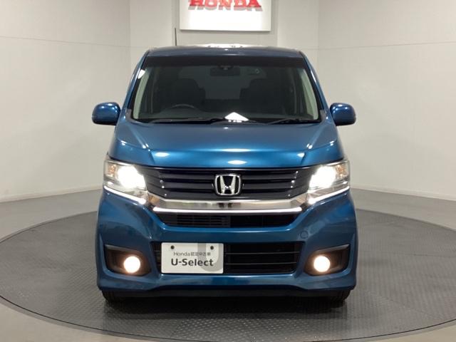 Ｎ－ＷＧＮカスタム Ｇ・ターボパッケージ　光触媒抗菌消臭施工済　横滑り防止システム　追突被害軽減ブレーキ　ＥＣＯＮモード　ＷＳＲＳ　ナビ＆ＴＶ　イモビ　サイドエアバッグ　オートクルーズ　キーフリー　１セグＴＶ　ターボモデル　ベンチシート　ＡＣ（2枚目）