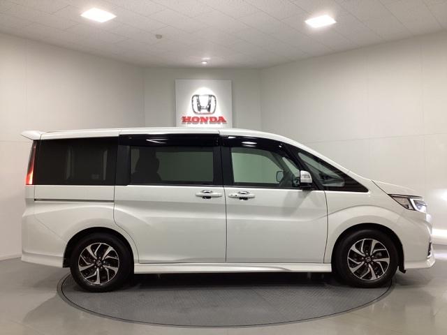 ステップワゴンスパーダ スパーダホンダセンシング ワンオーナー 7人乗り ETC2.0 前後ドライブレコーダー リモコンエンジンスターター フリップダウンモニター 光触媒抗菌消臭施工済 盗難防止 助手席エアバッグ ワンオーナ- フロントカメラ 地デジ(4枚目)