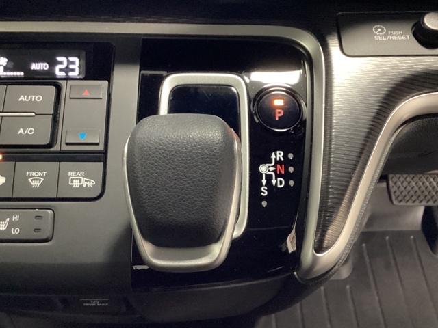 ステップワゴンスパーダ スパーダハイブリッドＧ・ＥＸホンダセンシング　ワンオーナー・７人乗り・ＥＴＣ・ナビ・ドラレコ・シートヒーター・光触媒抗菌消臭施工済　フルオートエアコン　キーフリー　Ｓヒーター　横滑防止　ＷＡＣ　セキュリティアラーム　ＤＶＤ再生可　パワーウインドウ（8枚目）