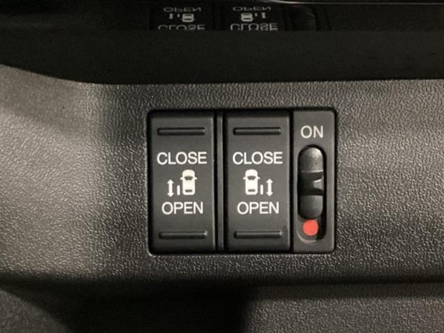 ステップワゴンスパーダ スパーダハイブリッドＧ・ＥＸホンダセンシング　ワンオーナー・７人乗り・ＥＴＣ・ナビ・ドラレコ・シートヒーター・光触媒抗菌消臭施工済　フルオートエアコン　キーフリー　Ｓヒーター　横滑防止　ＷＡＣ　セキュリティアラーム　ＤＶＤ再生可　パワーウインドウ（15枚目）