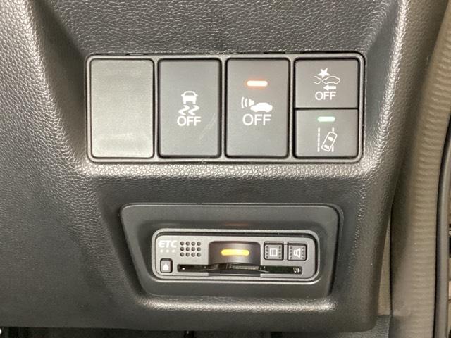 ステップワゴンスパーダ スパーダハイブリッドＧ・ＥＸホンダセンシング　ワンオーナー・７人乗り・ＥＴＣ・ナビ・ドラレコ・シートヒーター・光触媒抗菌消臭施工済　フルオートエアコン　キーフリー　Ｓヒーター　横滑防止　ＷＡＣ　セキュリティアラーム　ＤＶＤ再生可　パワーウインドウ（16枚目）