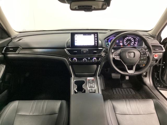 アコード ＥＸ　ワンオーナー　サンルーフ　前後ドライブレコーダー　レザーシート　シートヒーター　ブラインドスポットインフォメーション　光触媒抗菌消臭施工済　カーテンエアバッグ　イモビ　追突軽減ブレーキ　オートエアコン（5枚目）