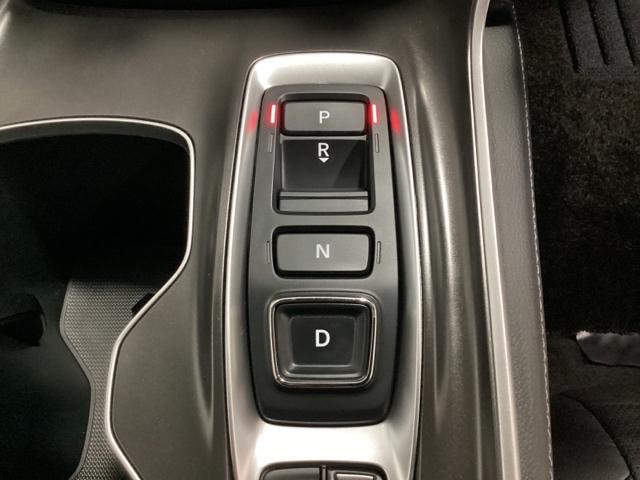 アコード ＥＸ　ワンオーナー　サンルーフ　前後ドライブレコーダー　レザーシート　シートヒーター　ブラインドスポットインフォメーション　光触媒抗菌消臭施工済　カーテンエアバッグ　イモビ　追突軽減ブレーキ　オートエアコン（8枚目）